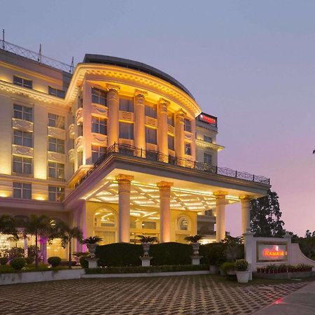 Ramada Plaza By Wyndham, Chandigarh Zirakpur Hotel Exterior photo